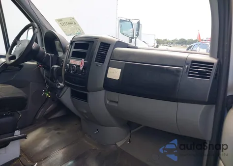 2012 Mercedes-Benz Sprinter 2500 High Roof z USA, uszkodzony, nr VIN WD3PE8CB8C5694711